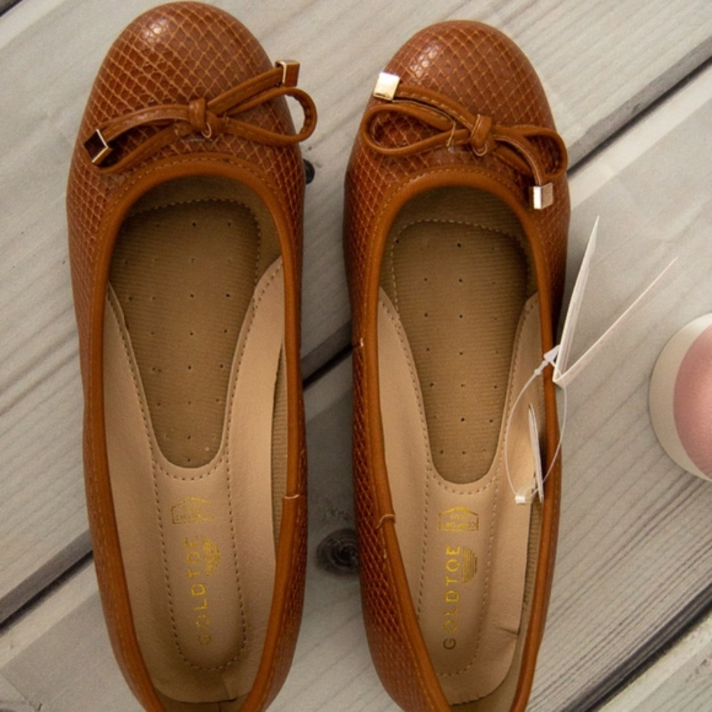 (last one )Gold Toe Camel Flat Dress Shoes - Picture 6 of 8